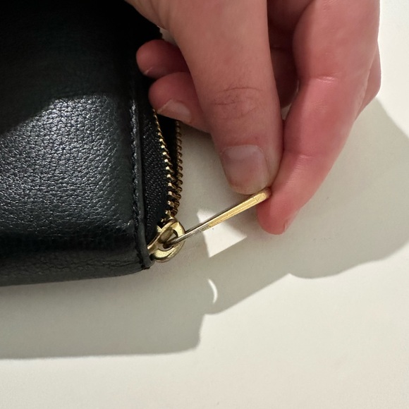 Marc by Marc Jacobs Wallet - Picture 5 of 7